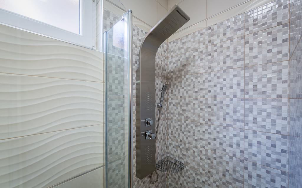 Apartments Dujmic - 50M From The Sea With Private Parking Ичичи Экстерьер фото